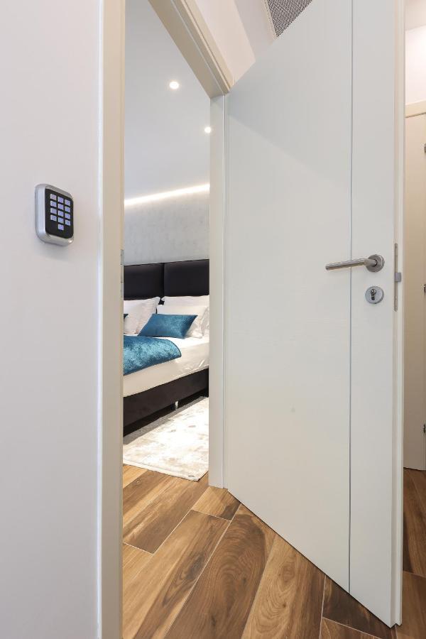 Ribica Luxury Rooms Rijeka Exterior photo
